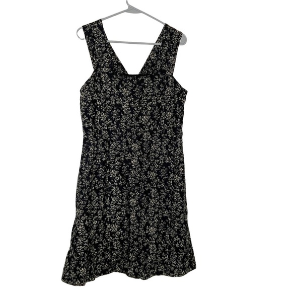 GAP black floral mini dress. Linen and sleeveless. Side pockets. Size 12 - Picture 5 of 10
